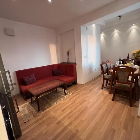 Dalv - Fairy Tale In Old Apartament Sofia