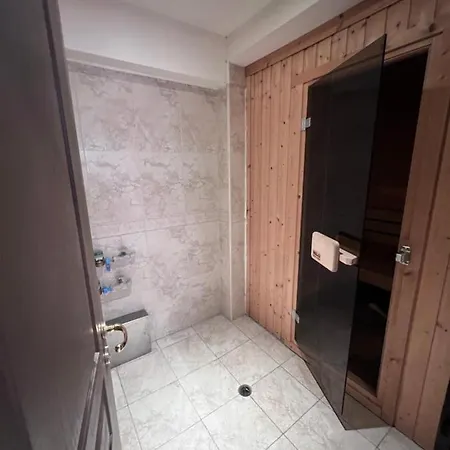 Dalv - Fairy Tale In Old Apartament