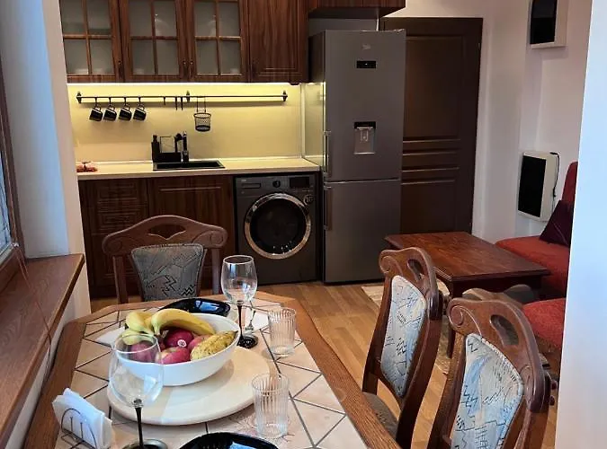 Dalv - Fairy Tale In Old Appartement *