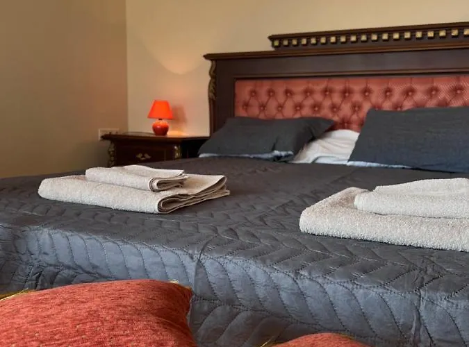 Dalv - Fairy Tale In Old Appartement